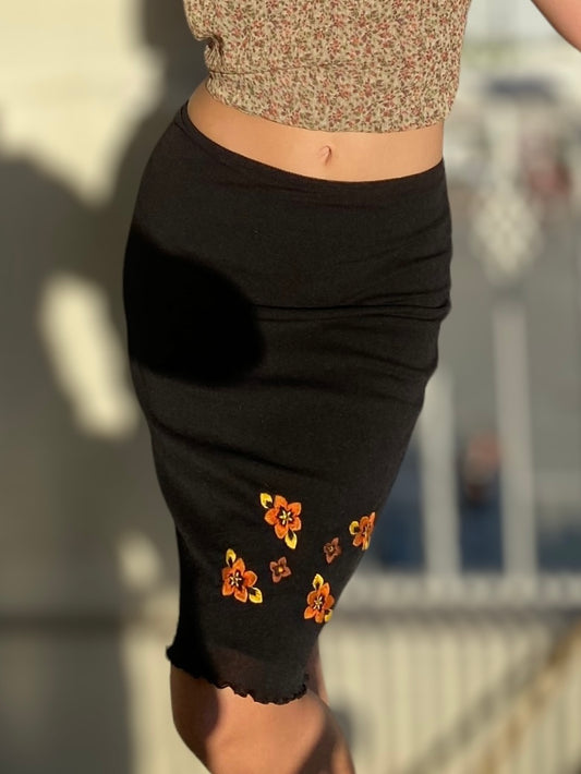 Vintage mesh skirt with embroidered flowers