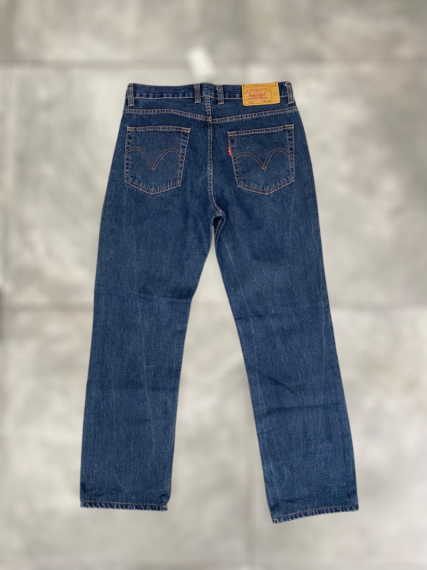 Levi’s 501 dark blue jean (L-XL)