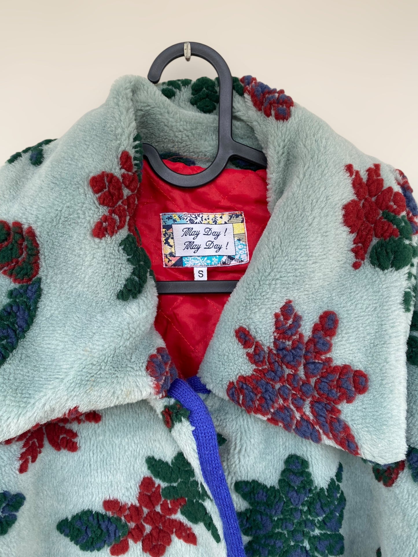 Furry vintage Christmas fleece-jacket with 3D design