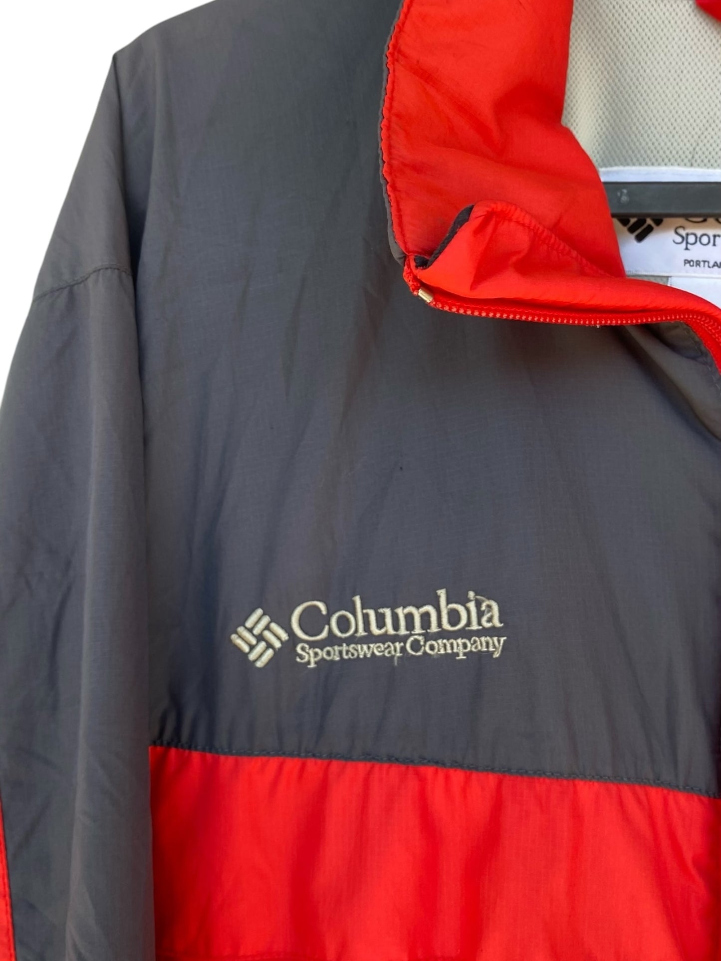 Columbia titanium alloy windbreaker