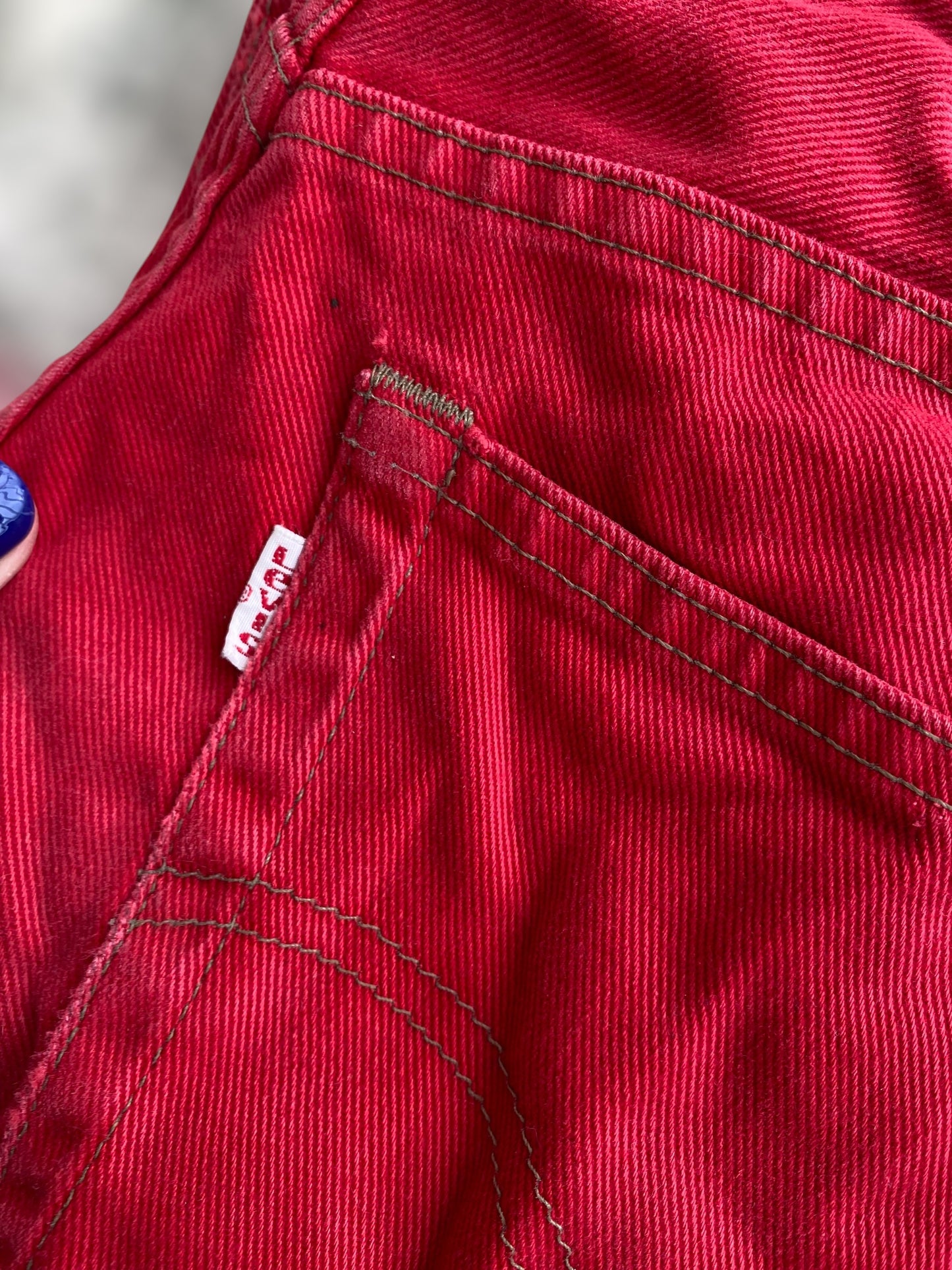 High waisted red Levi’s 451 (L)