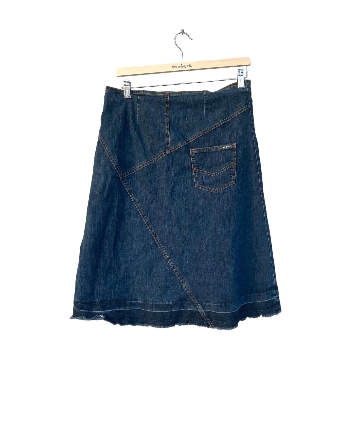 Unique 00s skirt