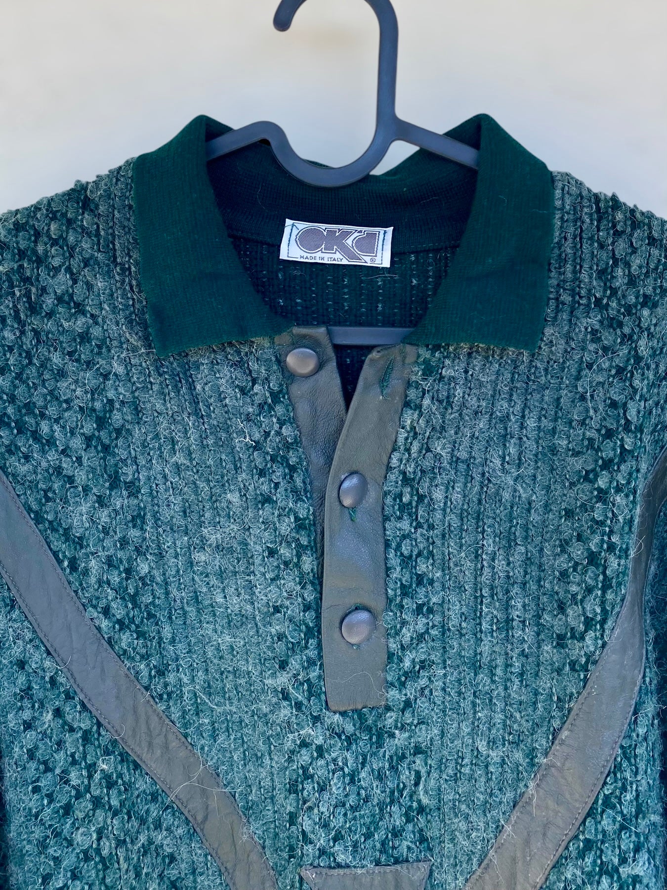 Green alpaca vintage sweater with leatherette details