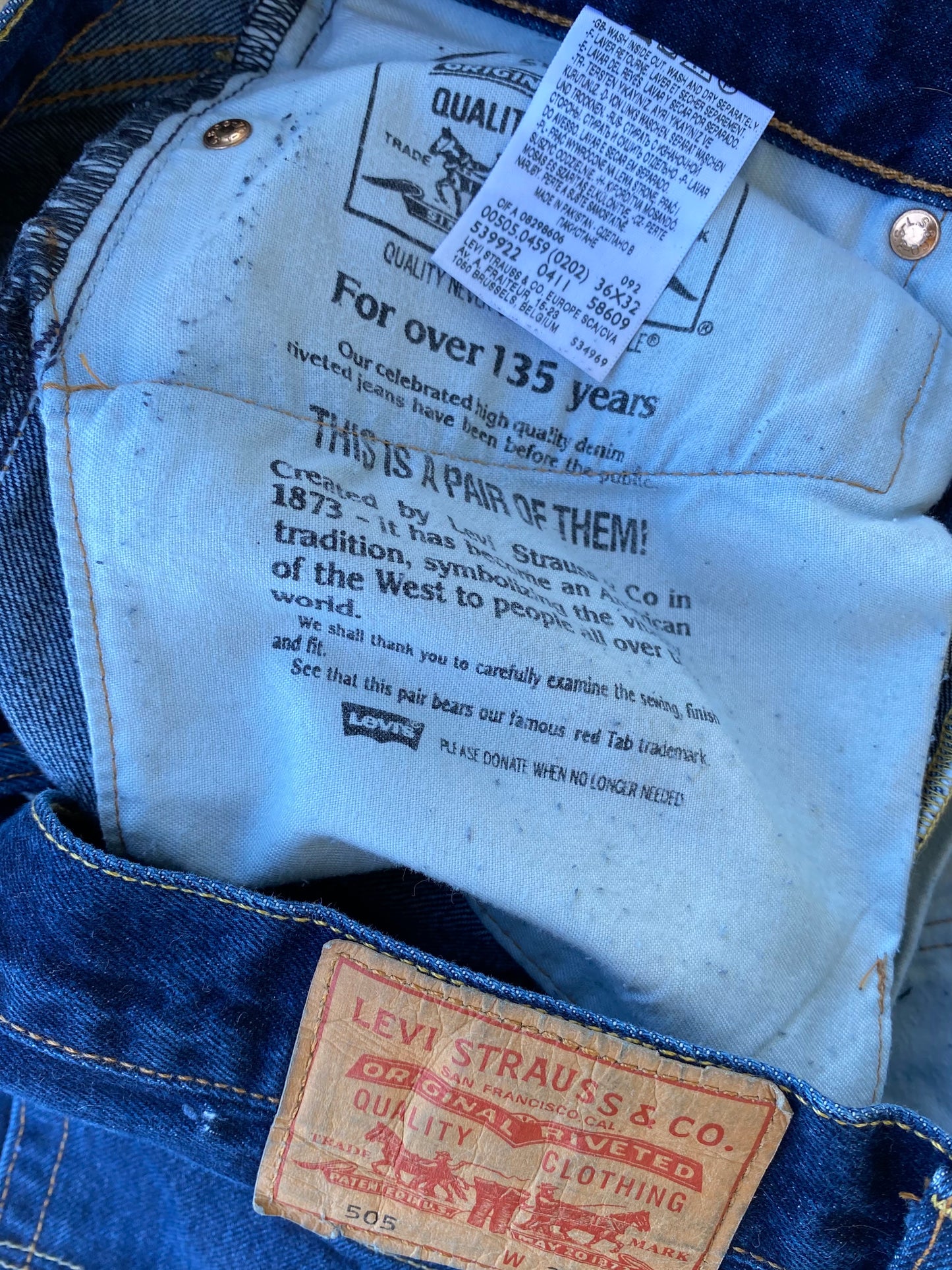 Vintage Levi’s 505 dark washed short jeans