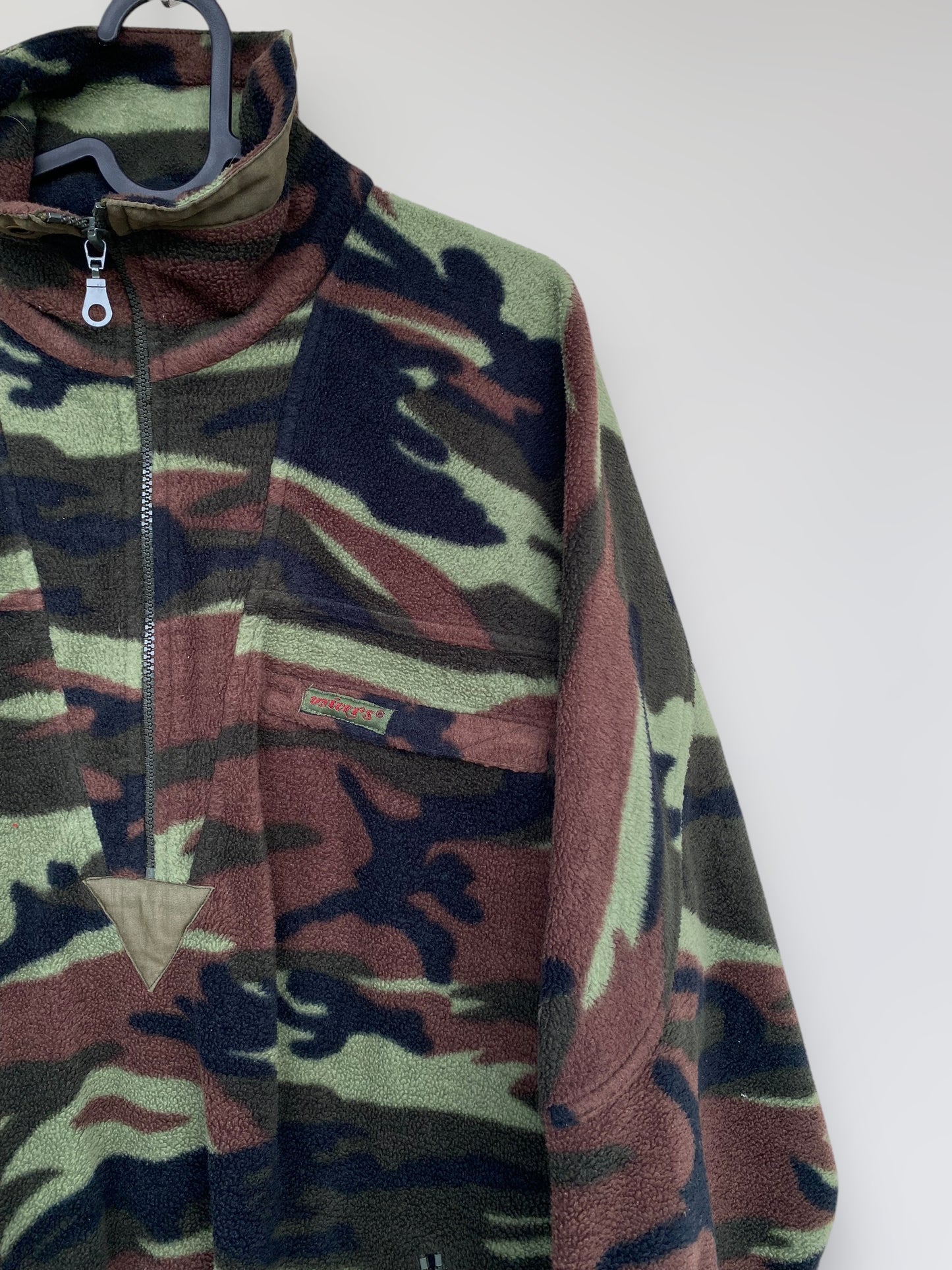 Military camo vintage fleece “Univers”