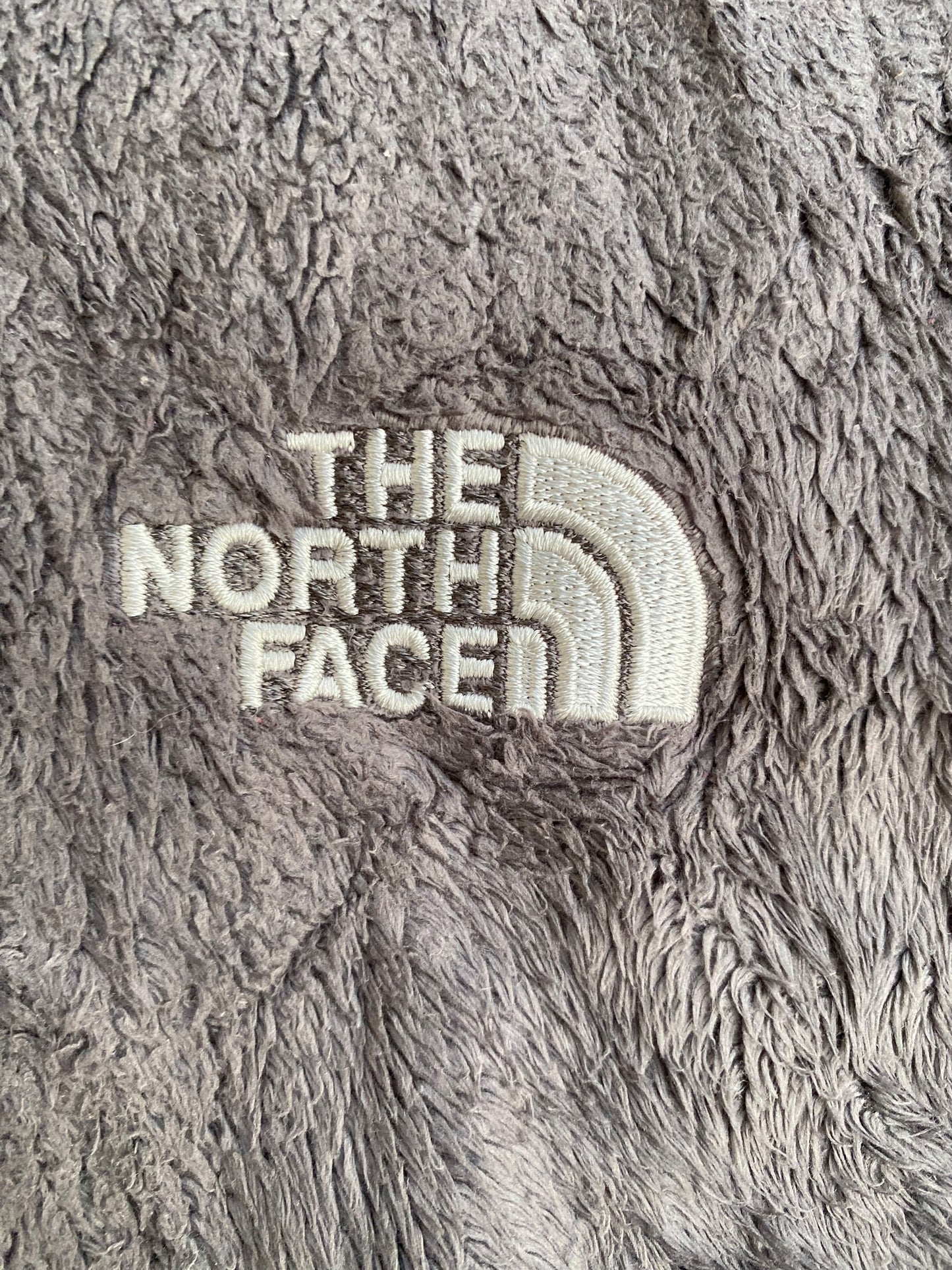 Dark gray The North Face furry fleece