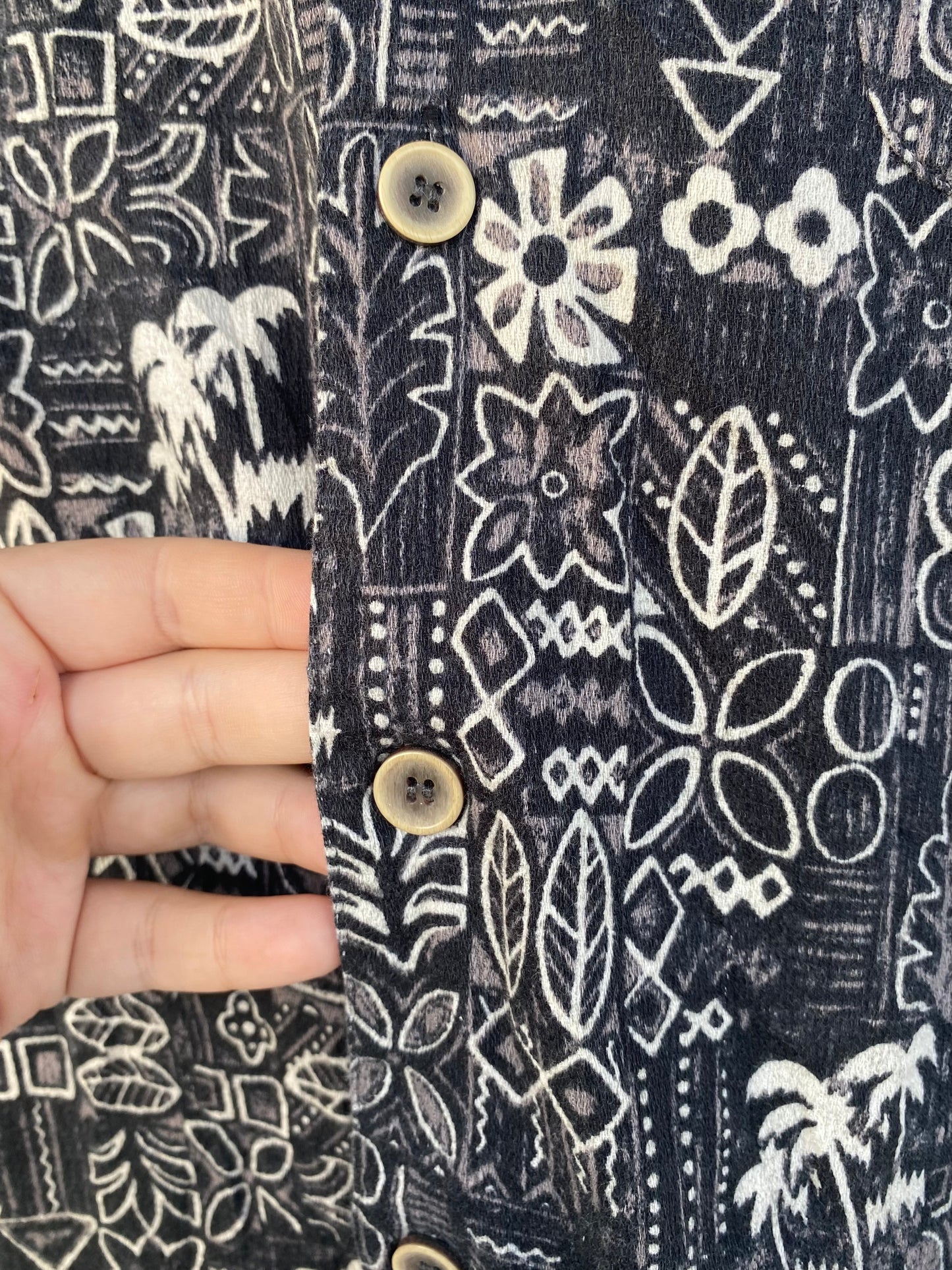 Hawaiian patterns vintage shirt