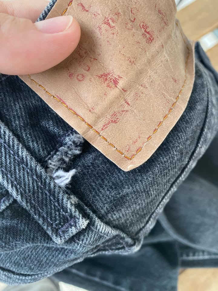 Dusty black Levi’s 512 jeans (S)