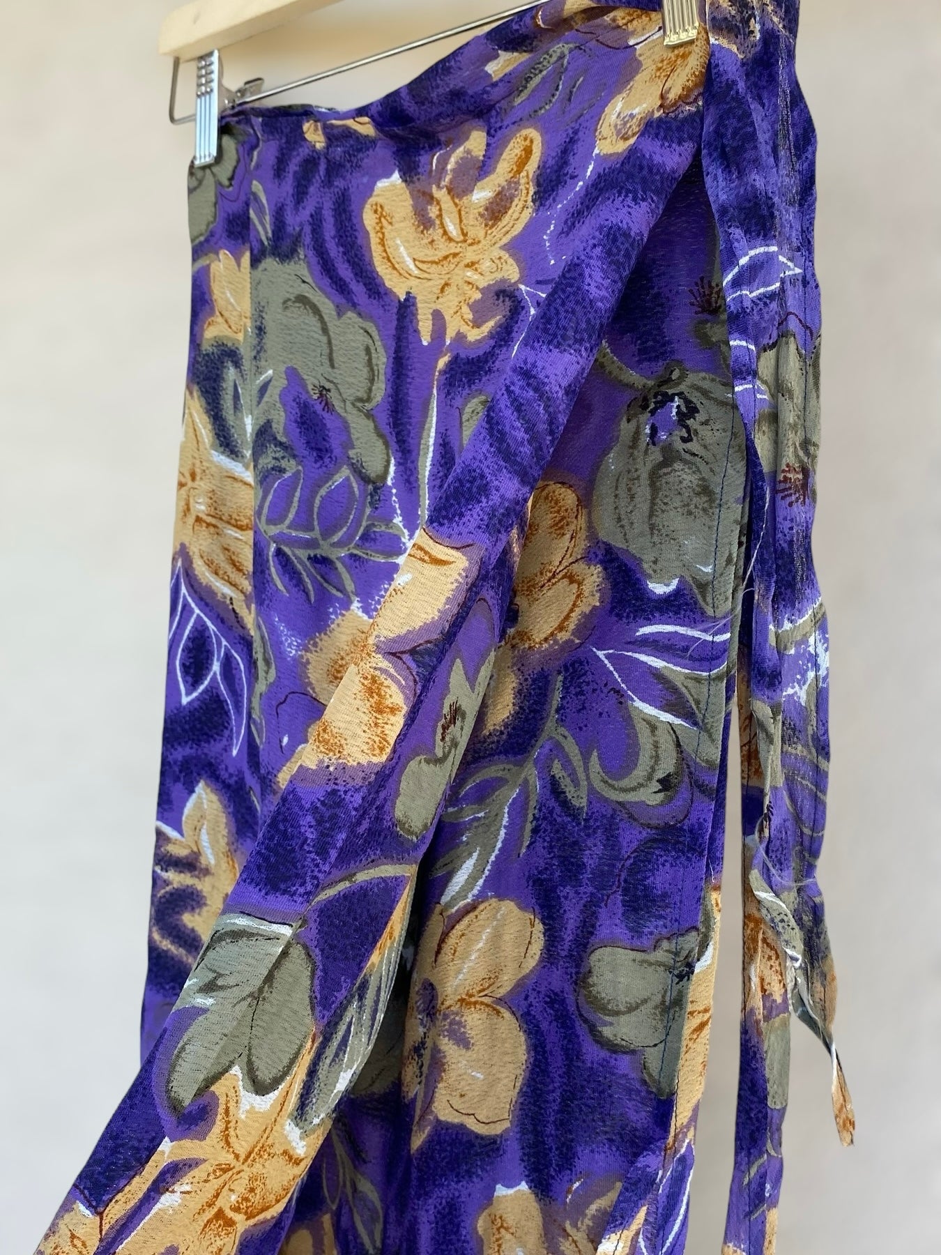 Vintage purple floral wrapped skirt