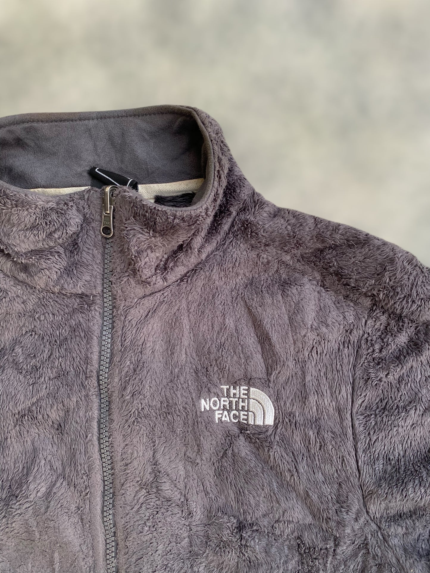 Dark gray The North Face furry fleece