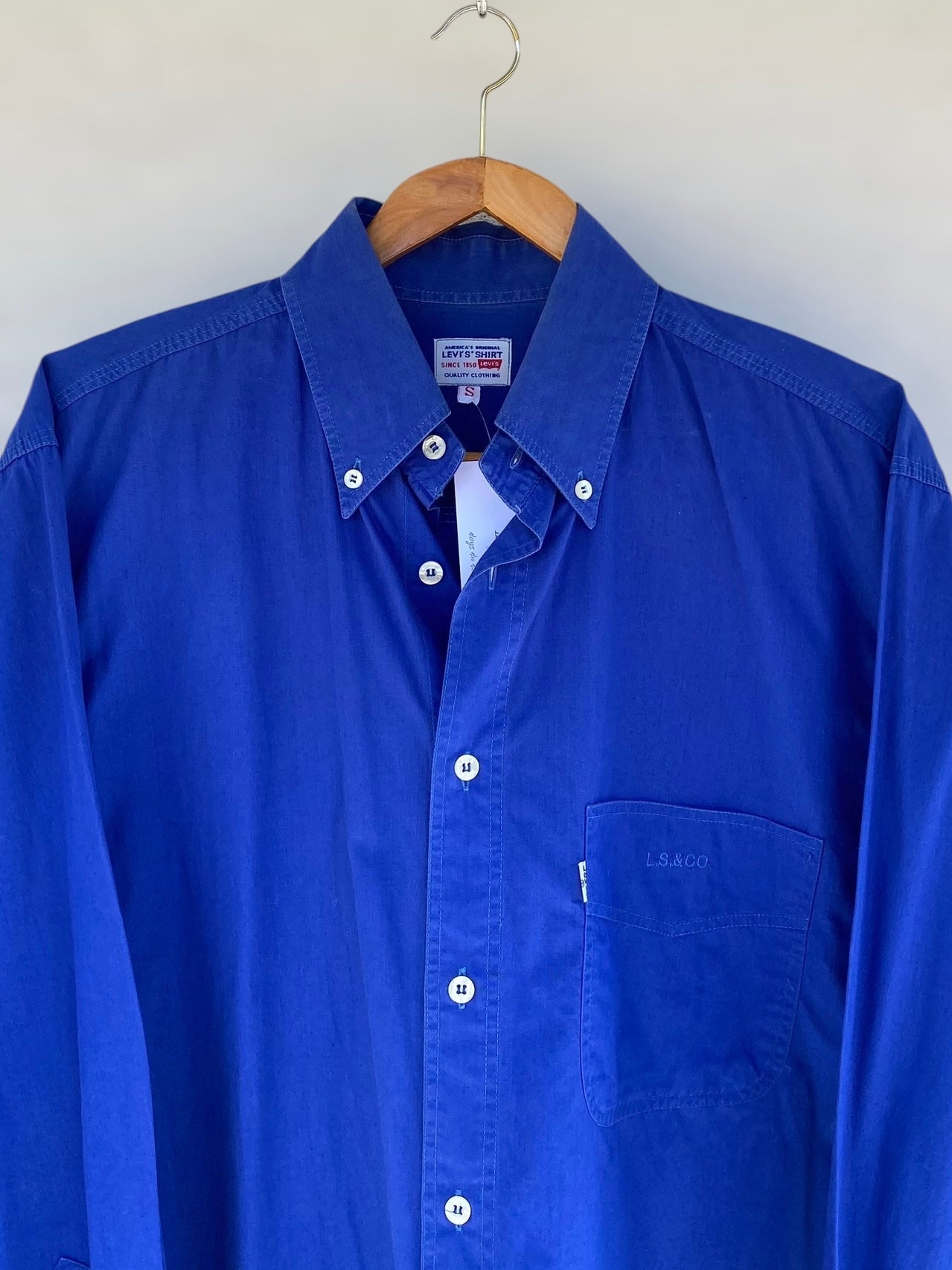 Levi’s blue casual shirt