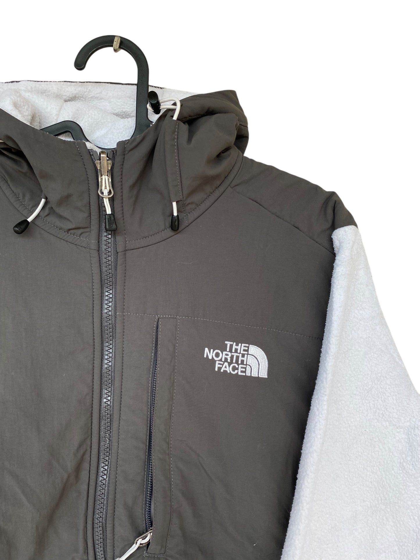 White-dark grey the North Face Denali fleece