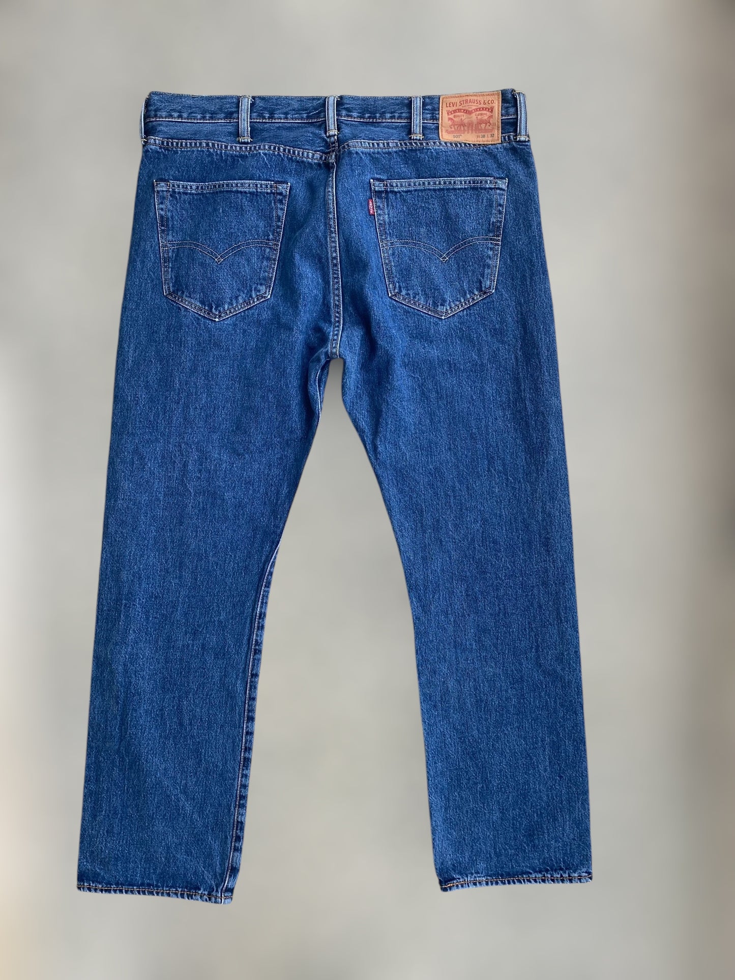 Levi’s 501 classic blue jeans (XXL)