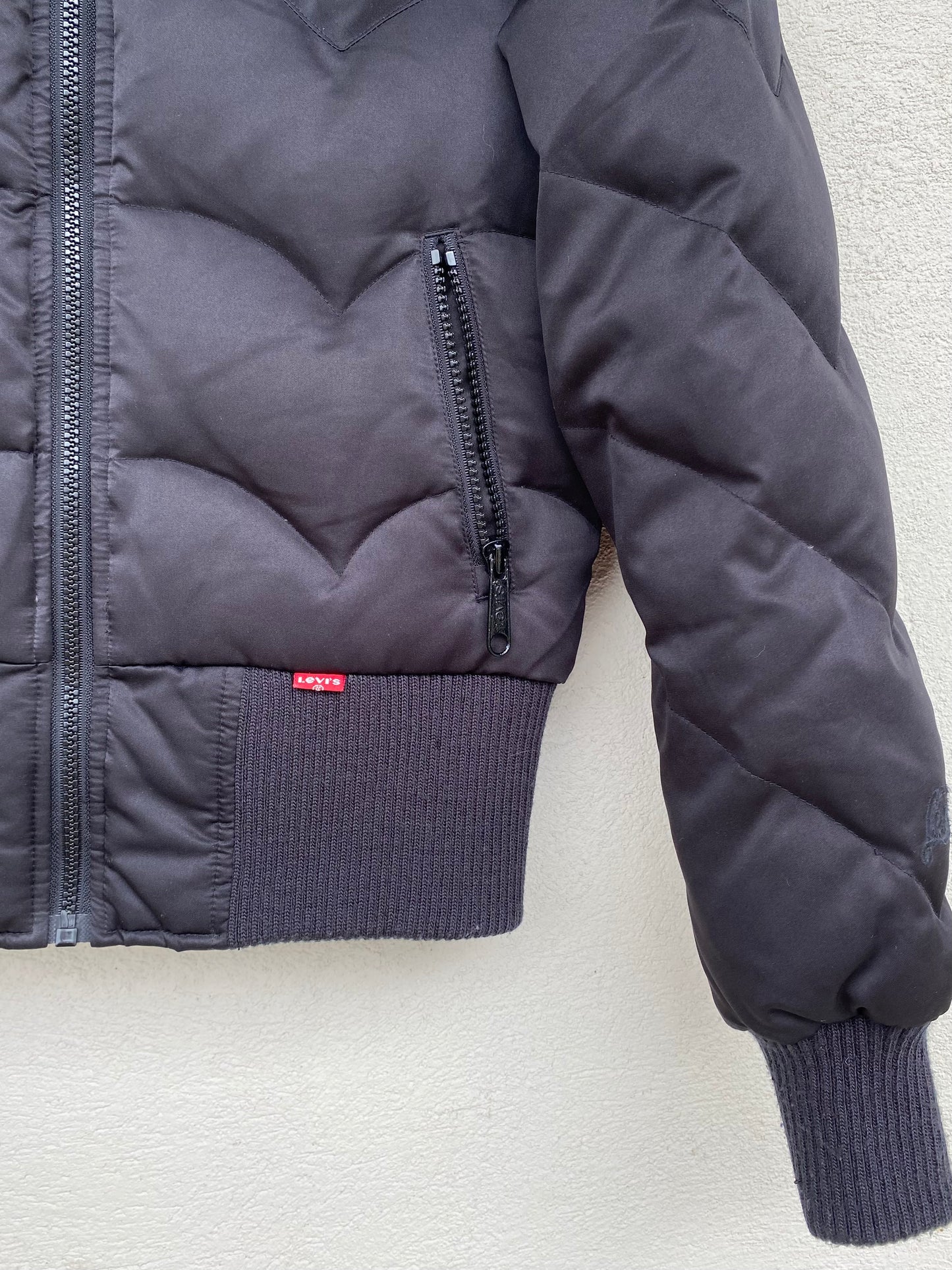 Levi’s black puffer jacket