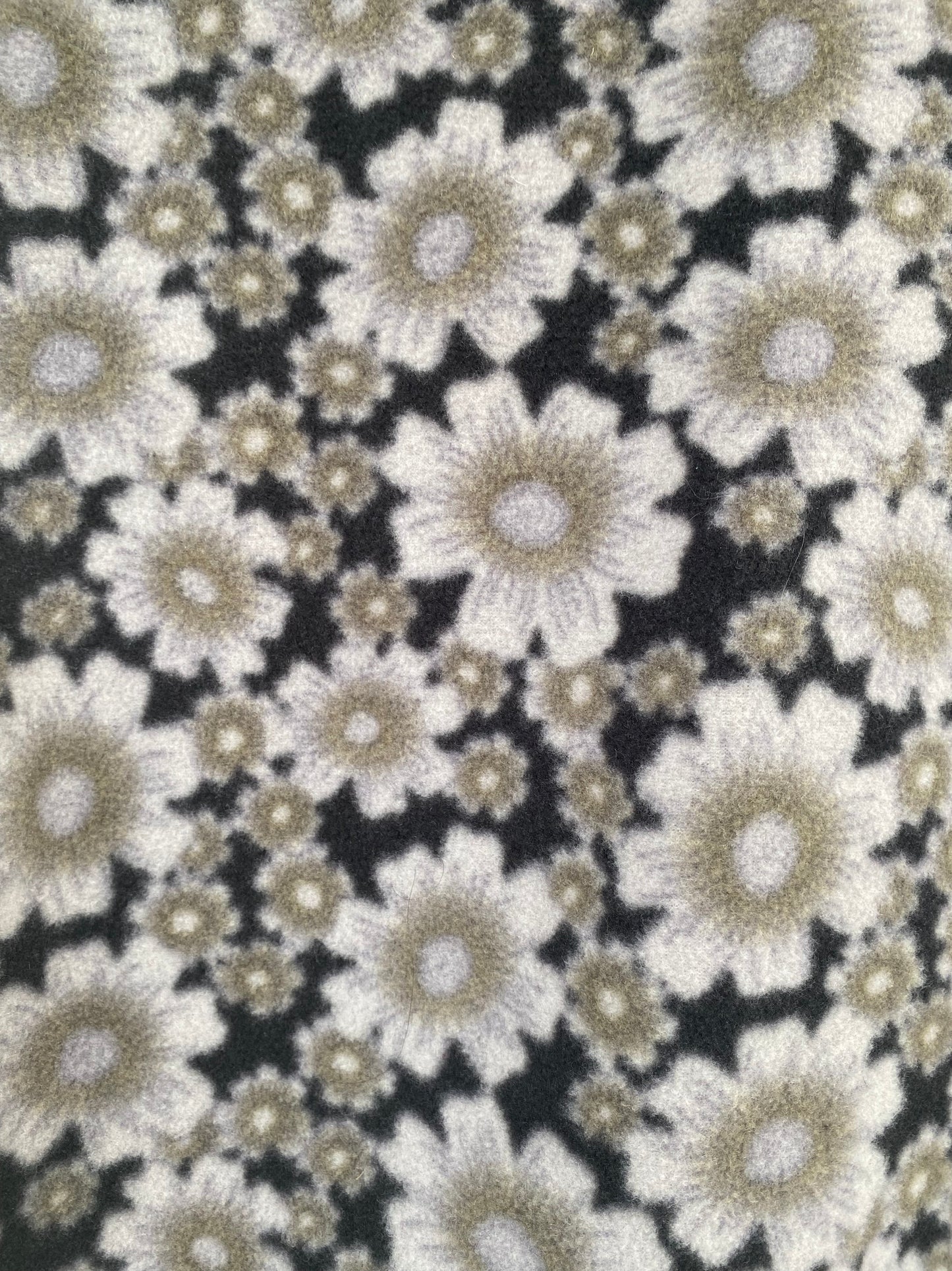 Winter flowers vintage fleece