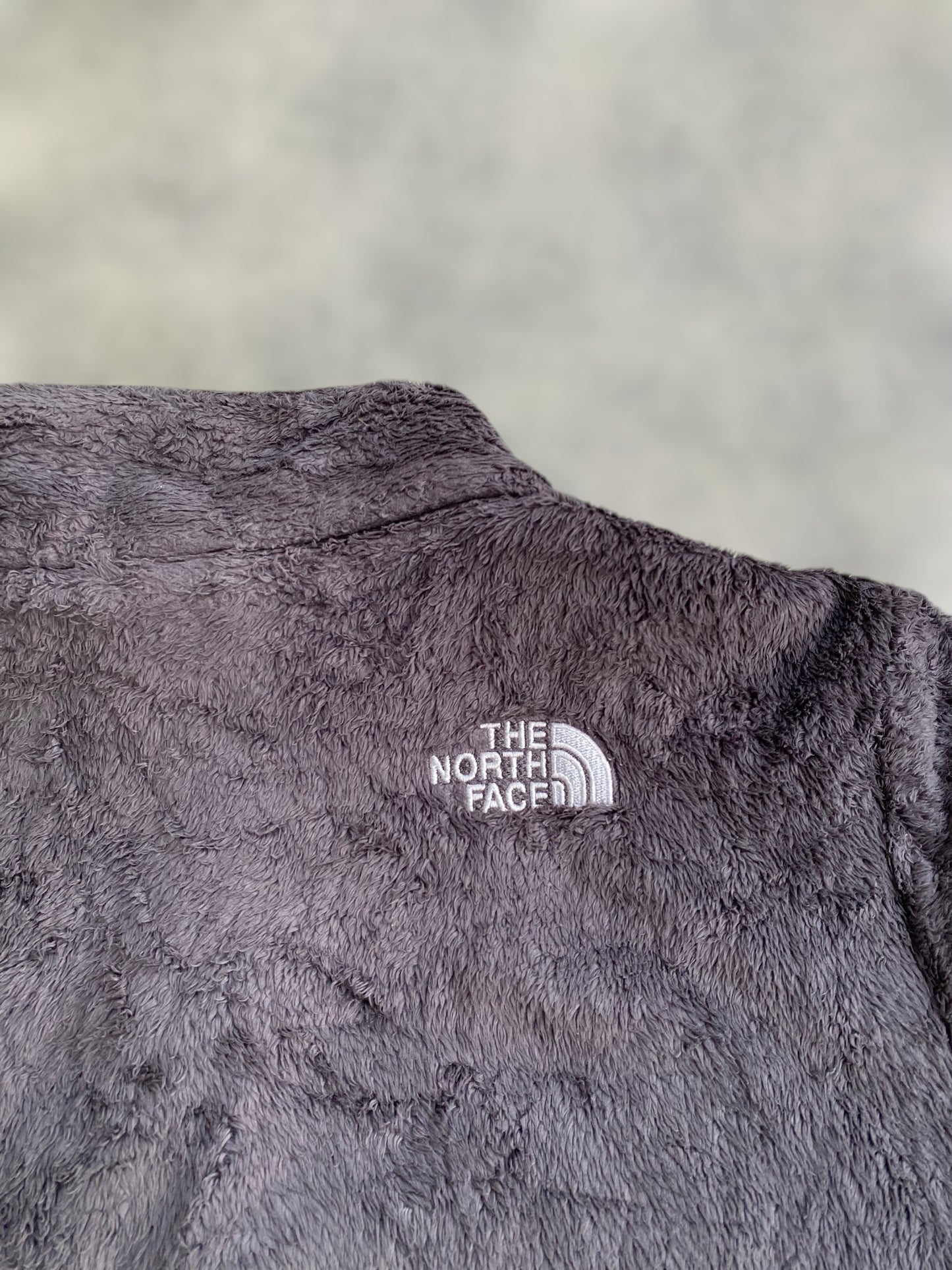 Dark gray The North Face furry fleece