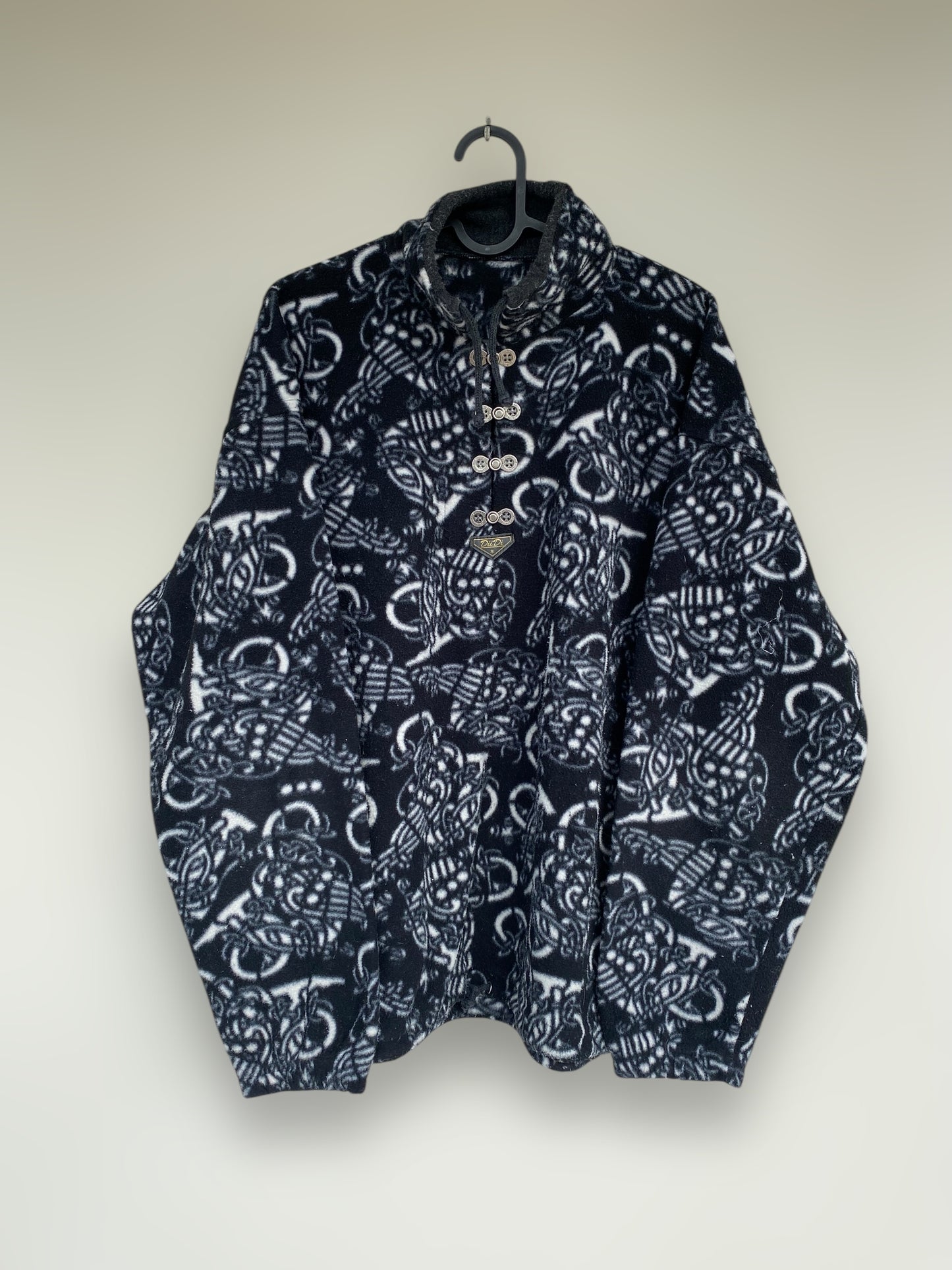 Vintage black patterned fleece with unique buttons