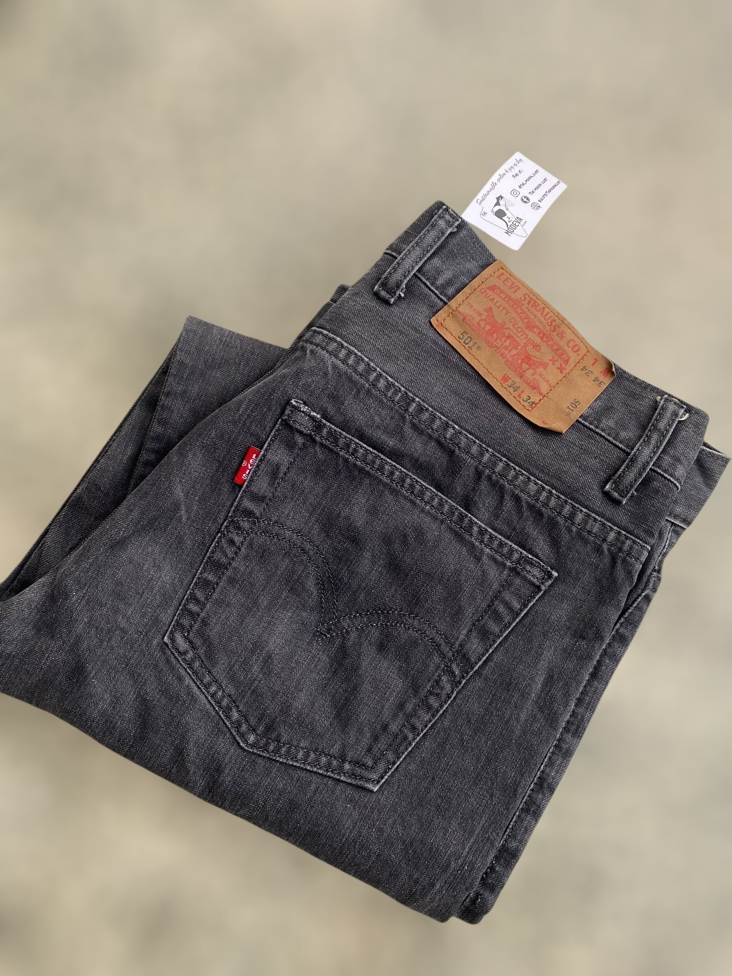 Grey Levi’s 501 (L-XL)