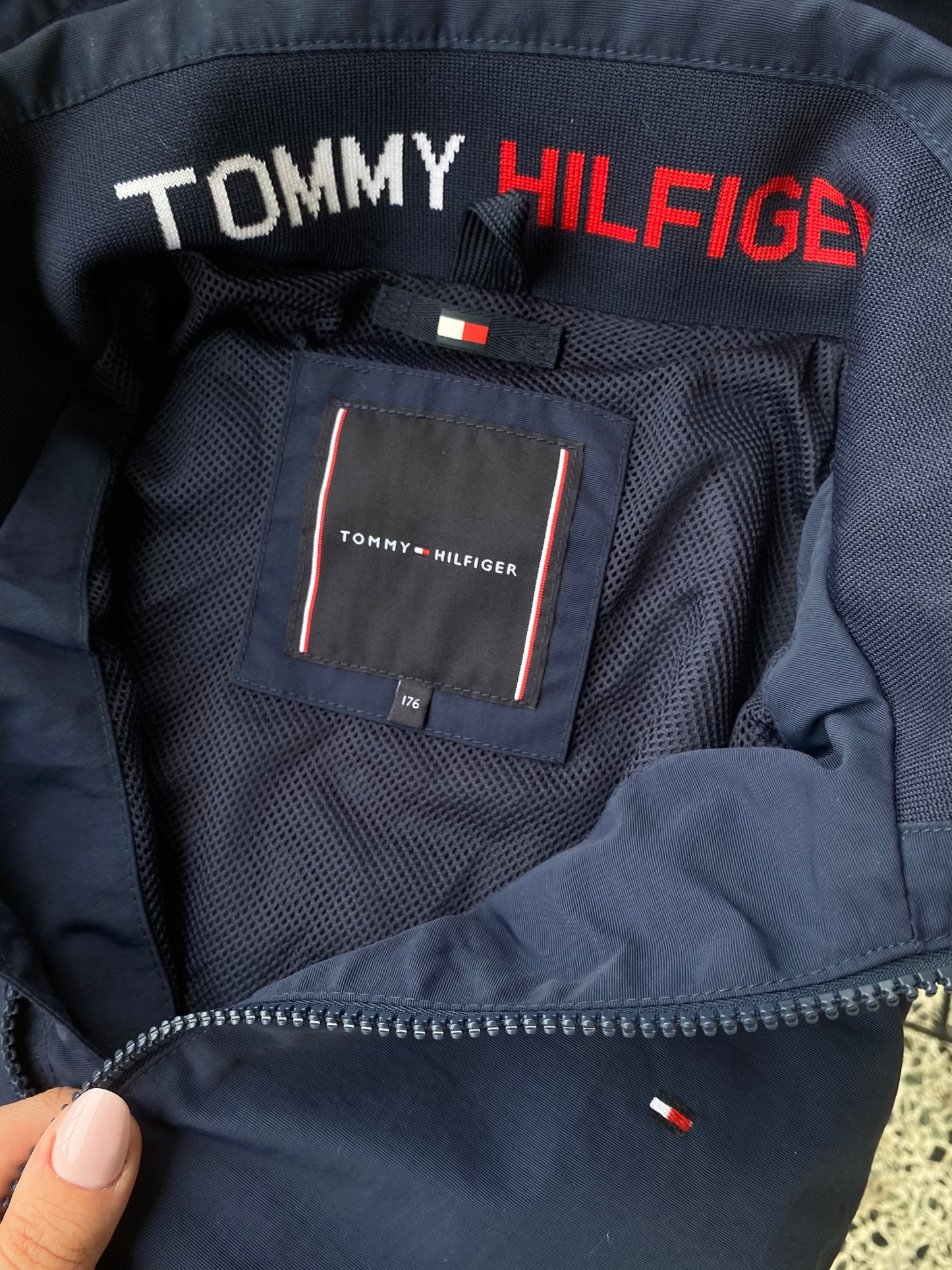 Woman’s Tommy Hilfiger windbreaker