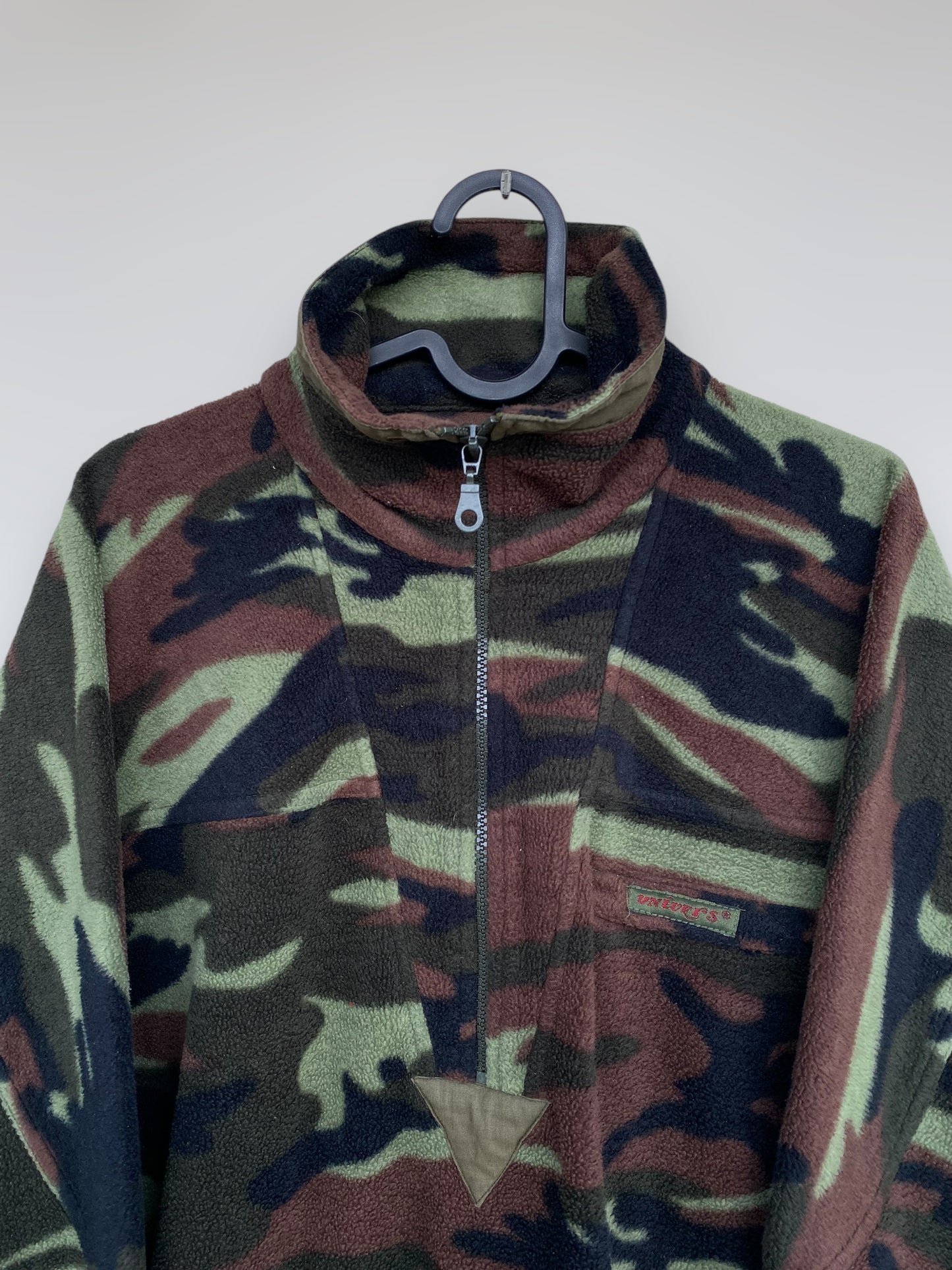 Military camo vintage fleece “Univers”