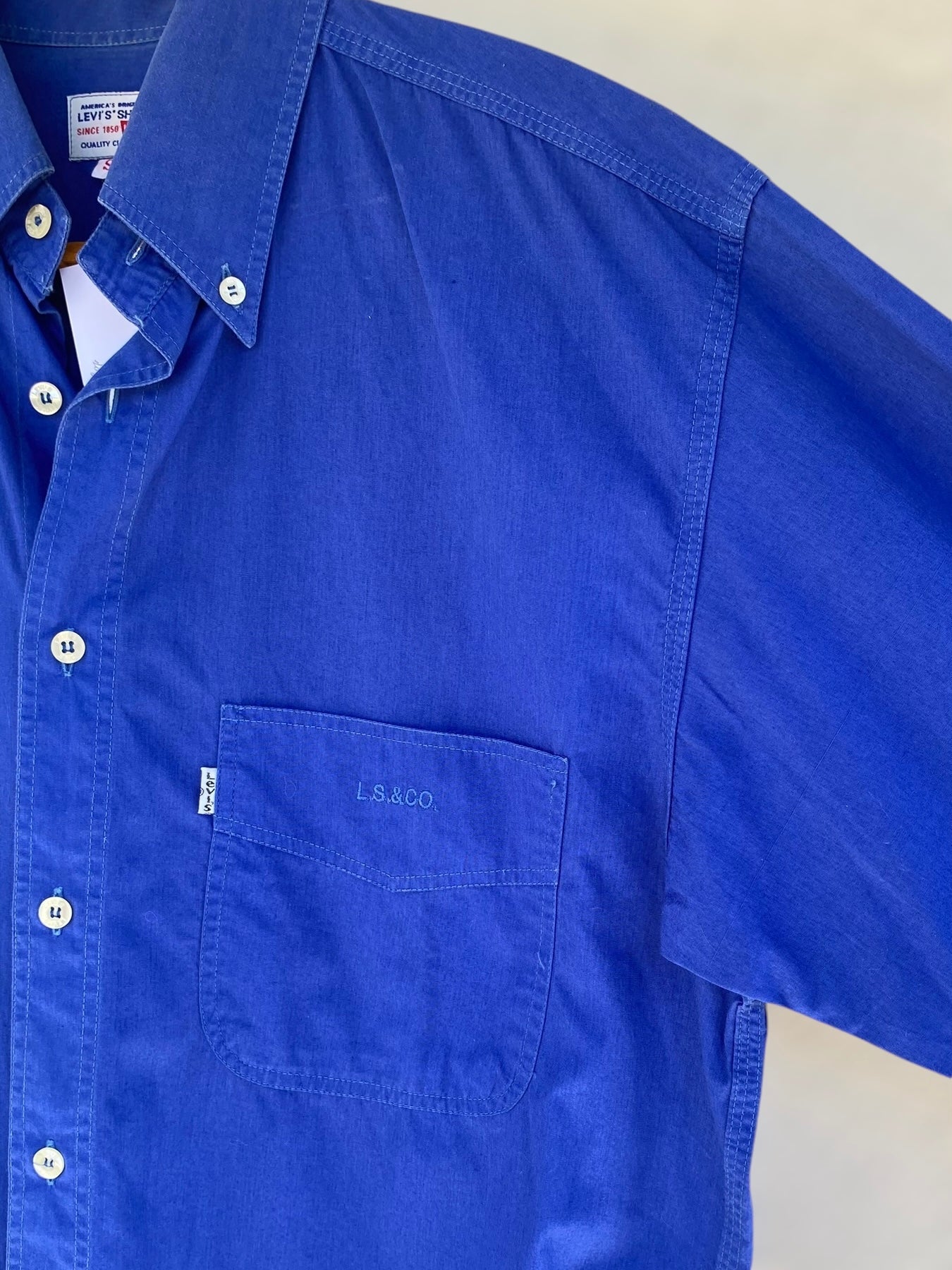 Levi’s blue casual shirt