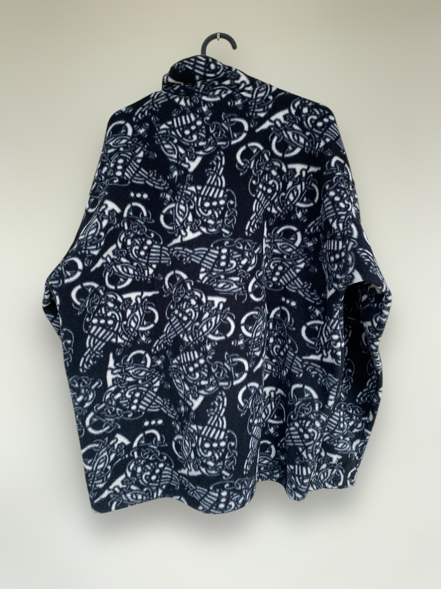 Vintage black patterned fleece with unique buttons