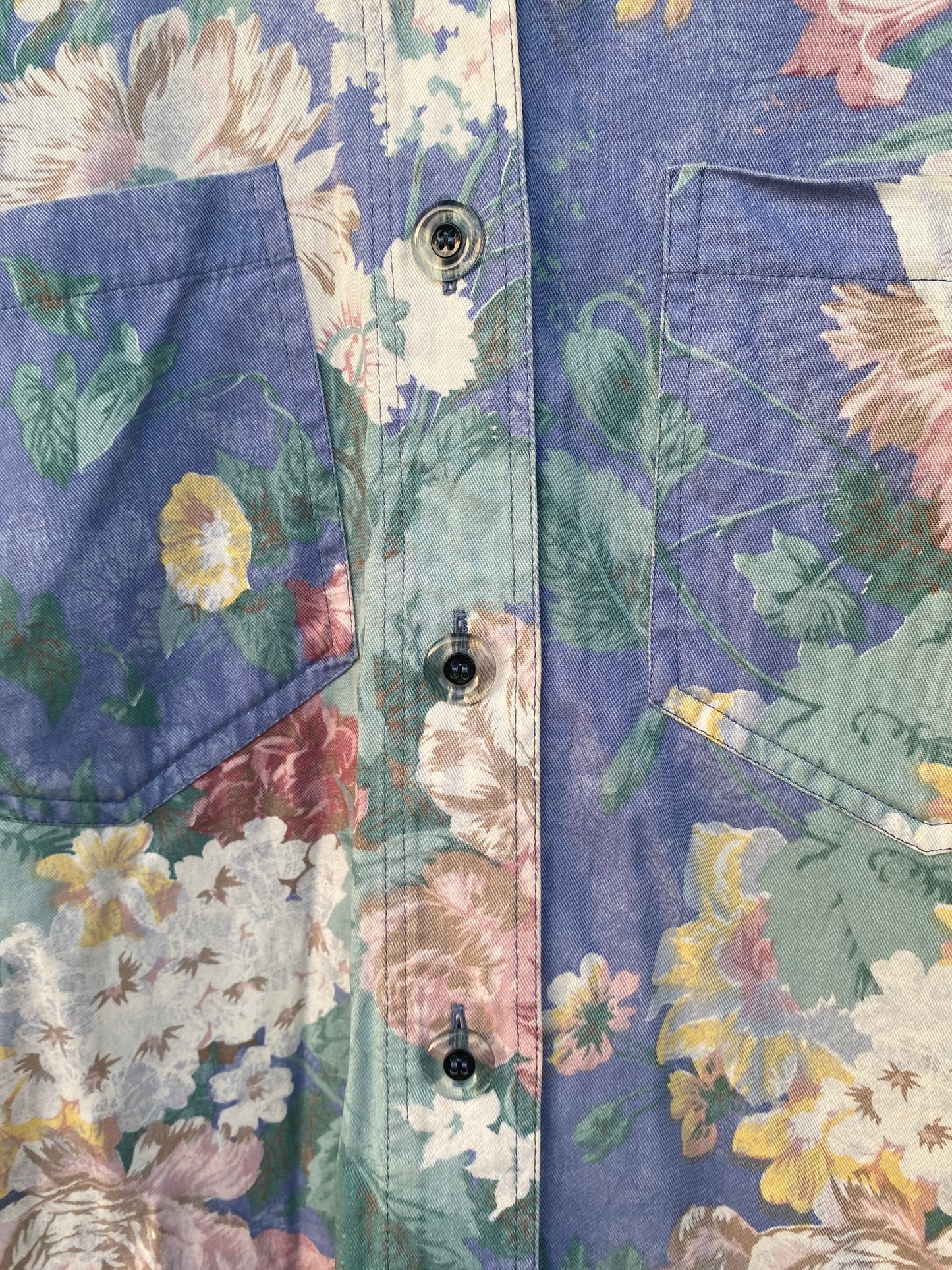 Vintage shirt in denim floral style